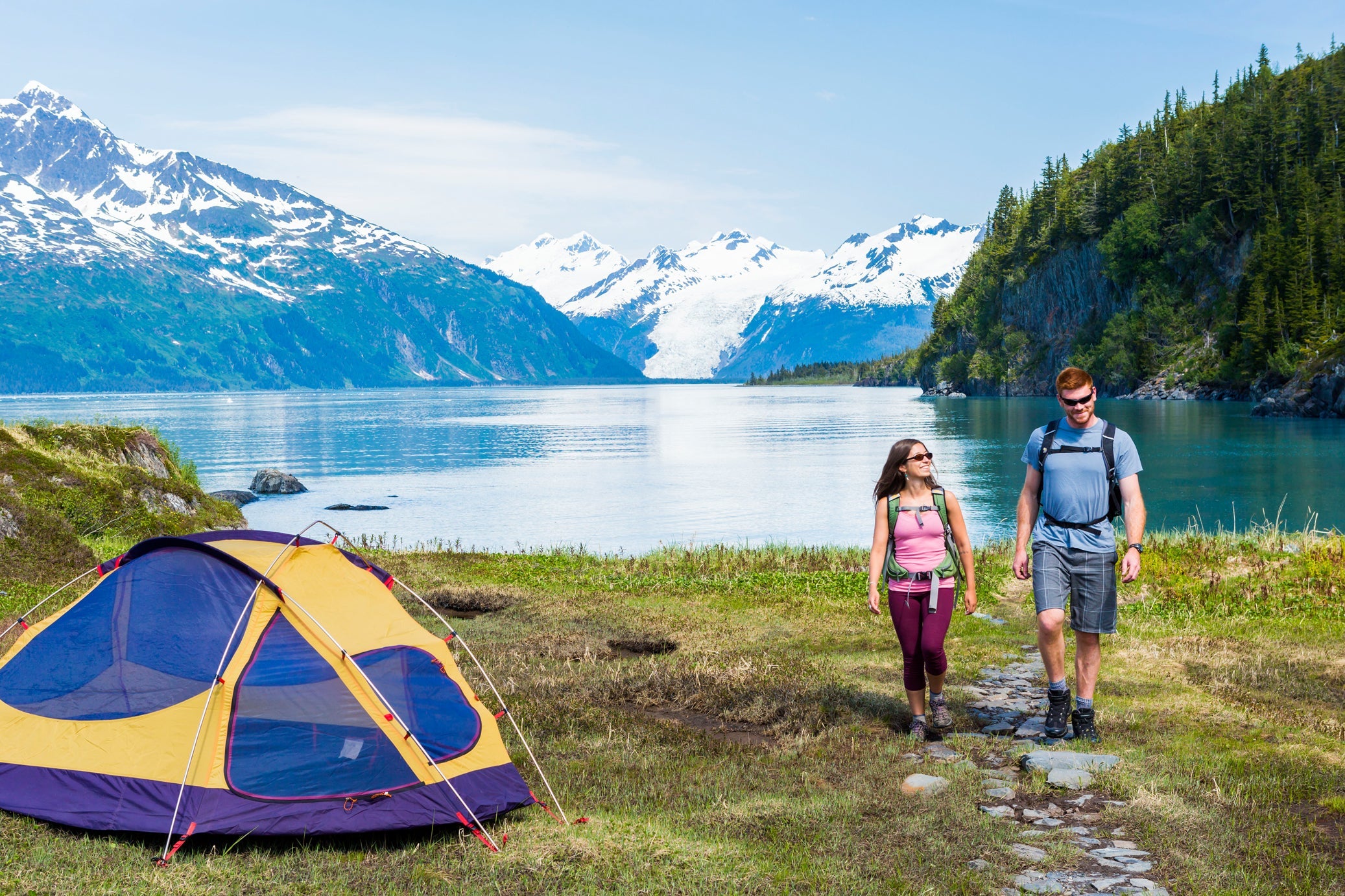 Camping & Hiking 戶外露營和徒步旅行