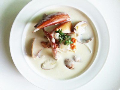 焗酥皮海鮮濃湯