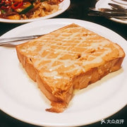 奶油或奶醬厚多士