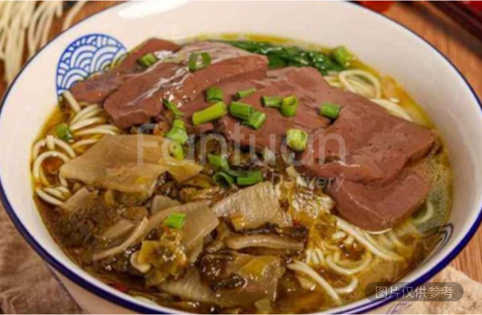 酸菜鴨血米線+肥牛+鵪鶉蛋+豆芽+蟹棒