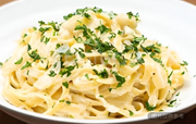 奶油奶酪醬拌金槍魚義式寬麵