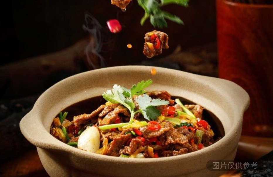 香菜牛肉瓦缽飯