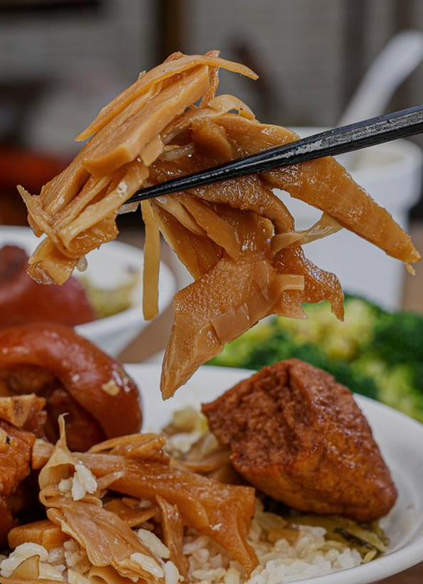 古早味紅燒豬腳飯