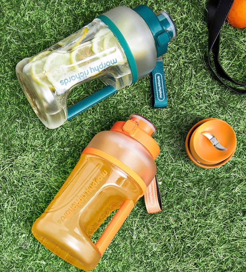 摩飛榨汁杯桶1000ml 雙蓋 戶外果汁機 大容量榨汁機水果機 便攜式運動果汁杯 粉紅色/翠綠色