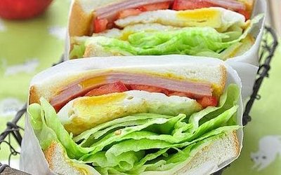 港式三文治配午餐肉米通