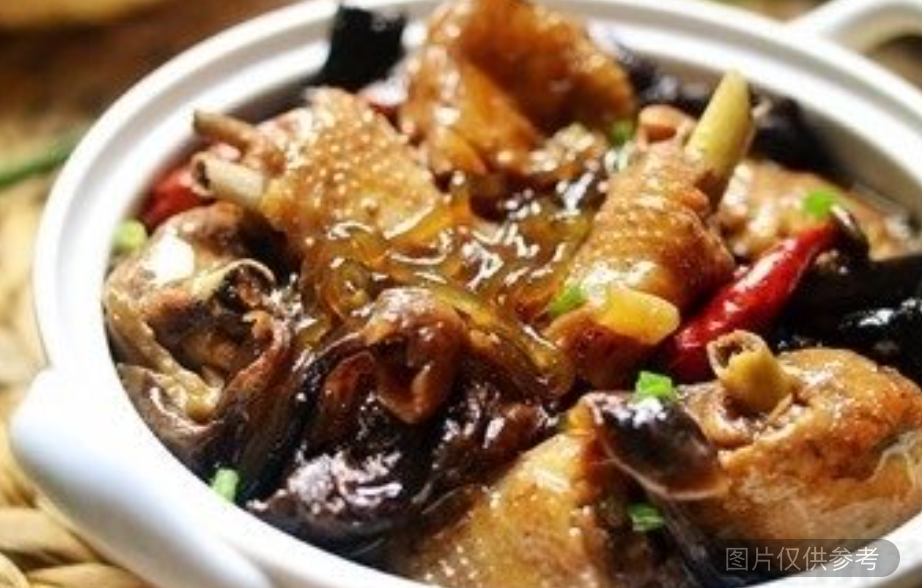 小笨雞燉長白山野生榛蘑