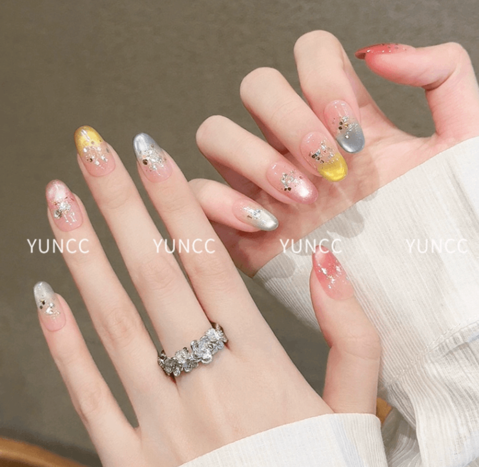 雲皙 純手工美甲高級感成品貓眼短指甲貼片糖果玻璃珠S10片*1盒