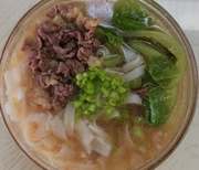 牛肉粿條湯