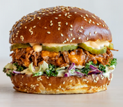 限量版 Hot Beef Brisket Burger 熱辣牛腩肉漢堡