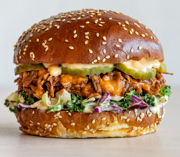 限量版 Hot Beef Brisket Burger 熱辣牛腩肉漢堡