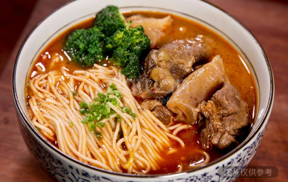 紅燒牛腩濃湯麵