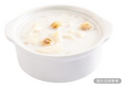 椰汁蓮子雪耳燉雪蛤膏