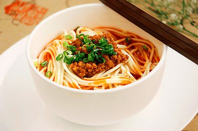 大合特色擔擔麵