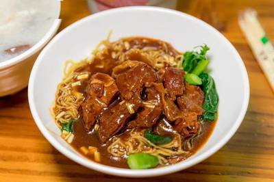 牛腩撈麵