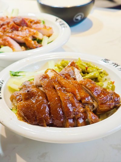 滷鴨前翅飯+滷蛋+酸豆角+飲料