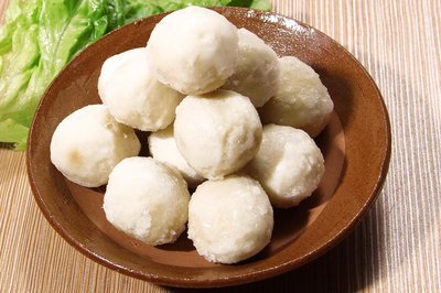 辣腸/雙魚蛋/墨魚丸湯面