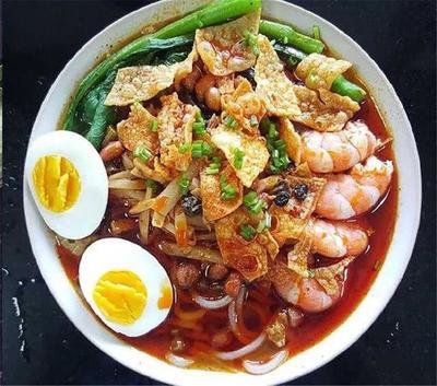 牛腩撈蝦子粗麵