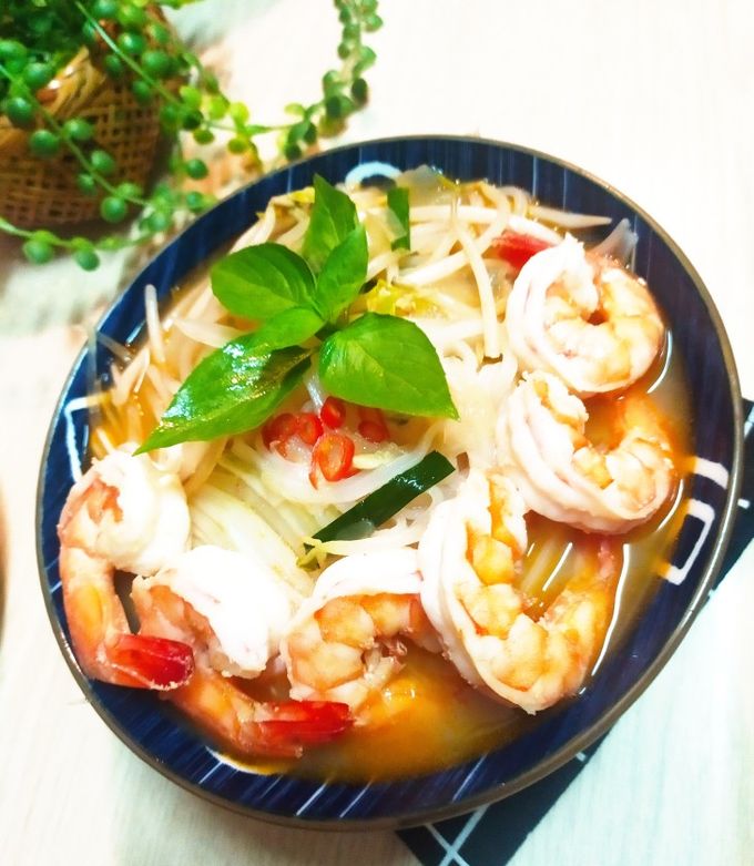 牛骨湯蝦仁河粉