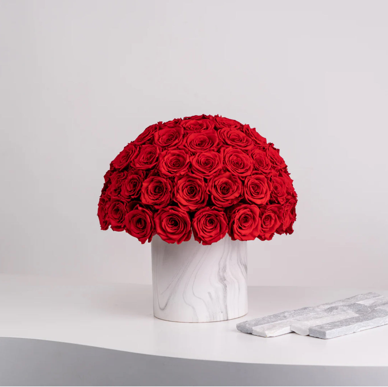 花崗岩花瓶永恆玫瑰圓頂