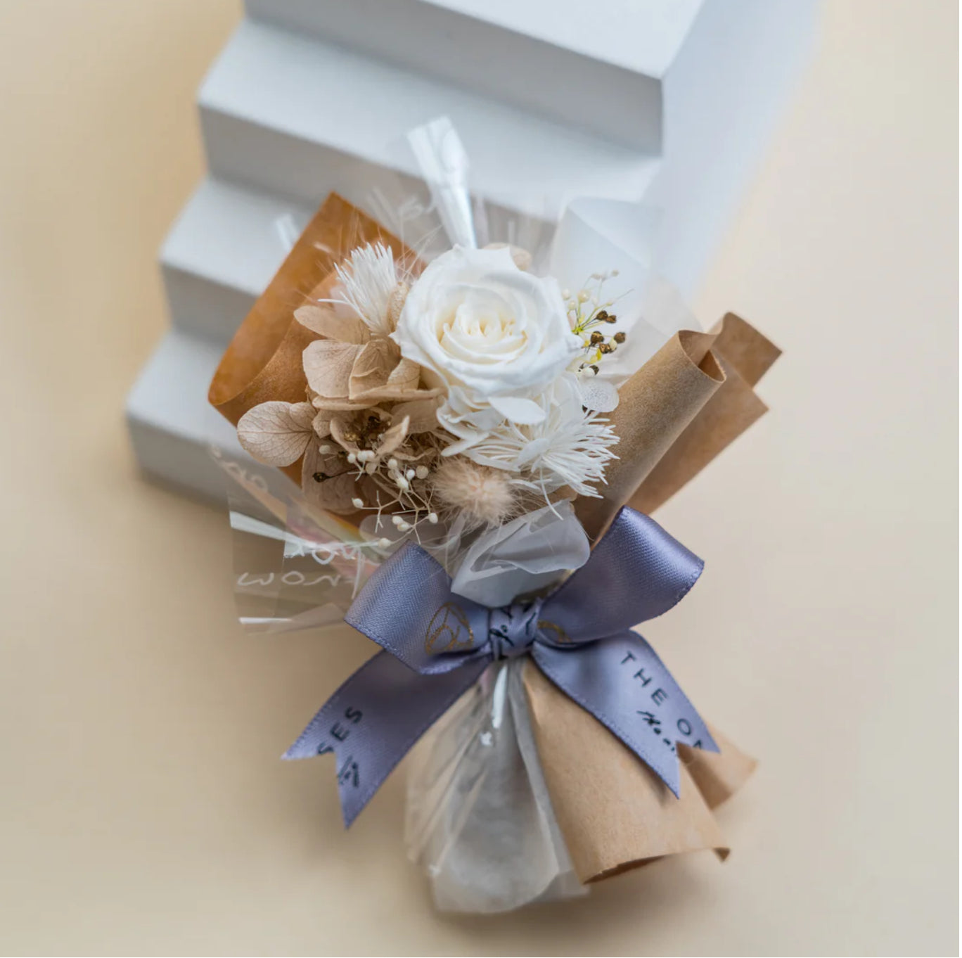 迷你花束車出風口裝飾 - 白玫瑰