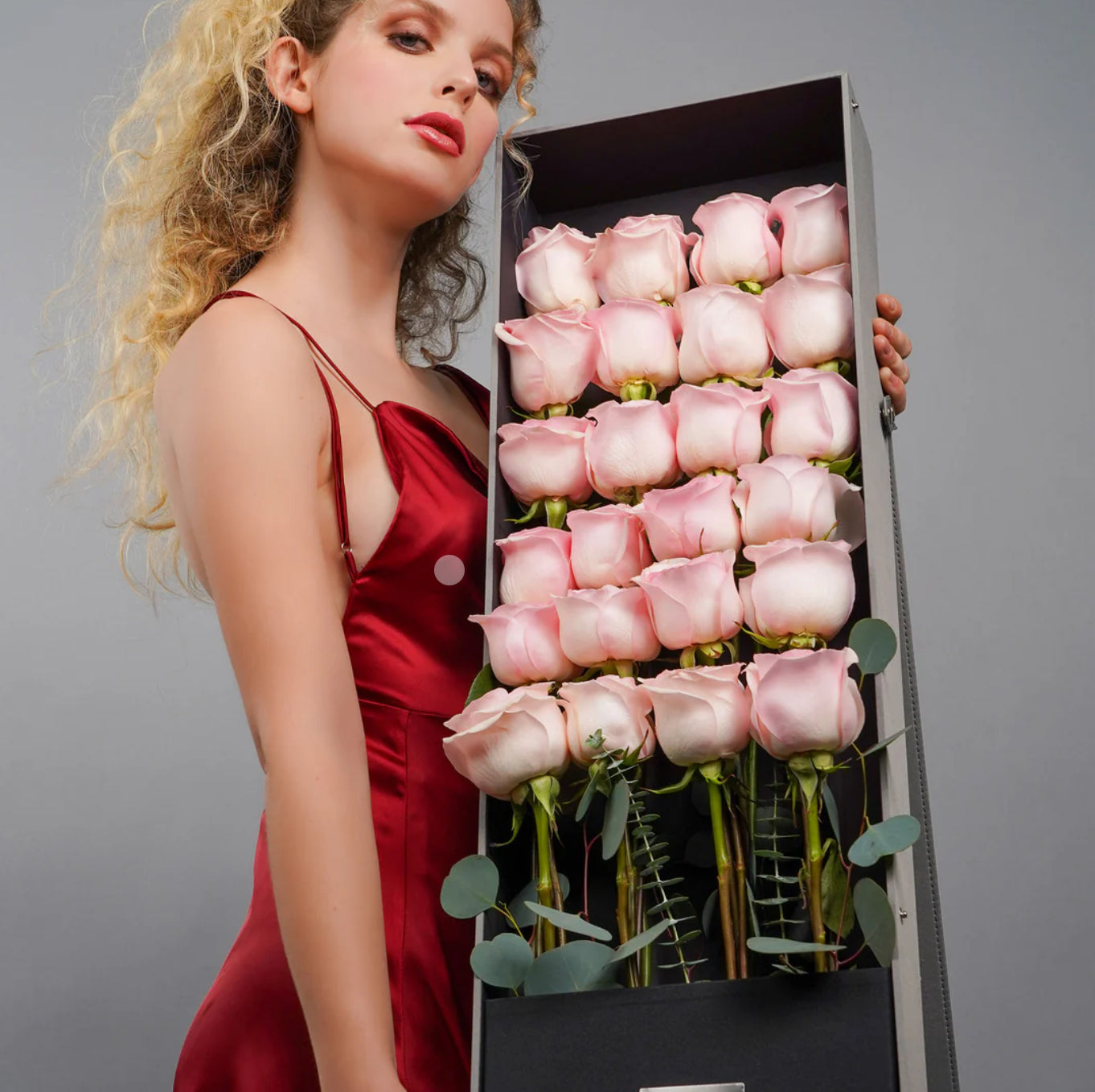 長莖玫瑰花束（二十四枝）