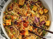 蒸或炸豆腐蔬菜米粉