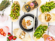 家庭套餐 2 4-5 人份 20 份混合飯糰（鮭魚、韓國烤牛肉、鮪魚、蝦、蟹）+ 4 份配菜