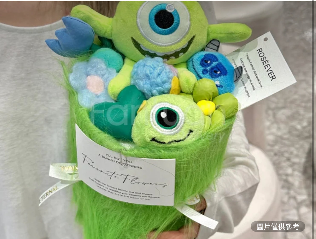 大眼仔玩偶花束