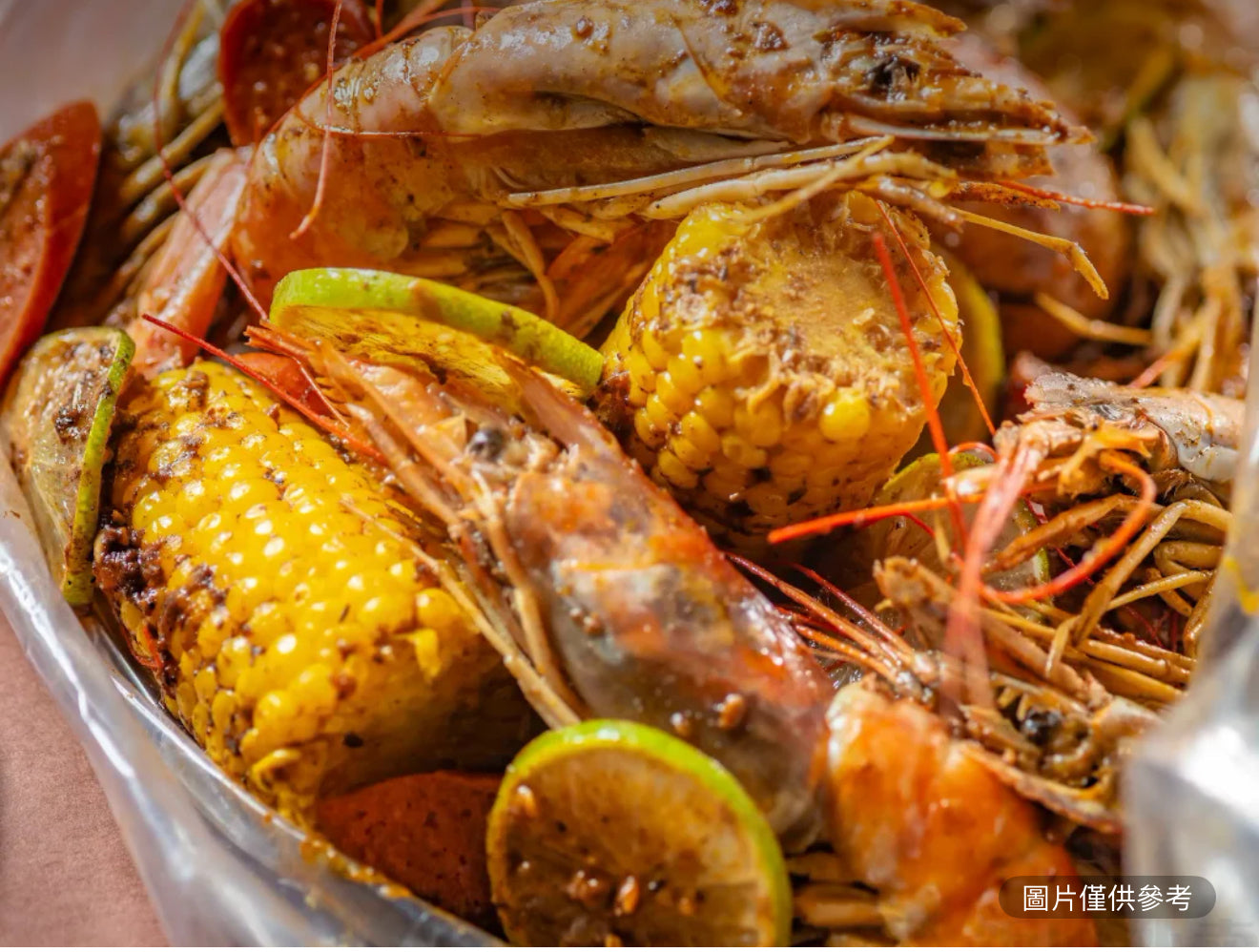 一人食套餐：2款手抓海鮮+2份配菜