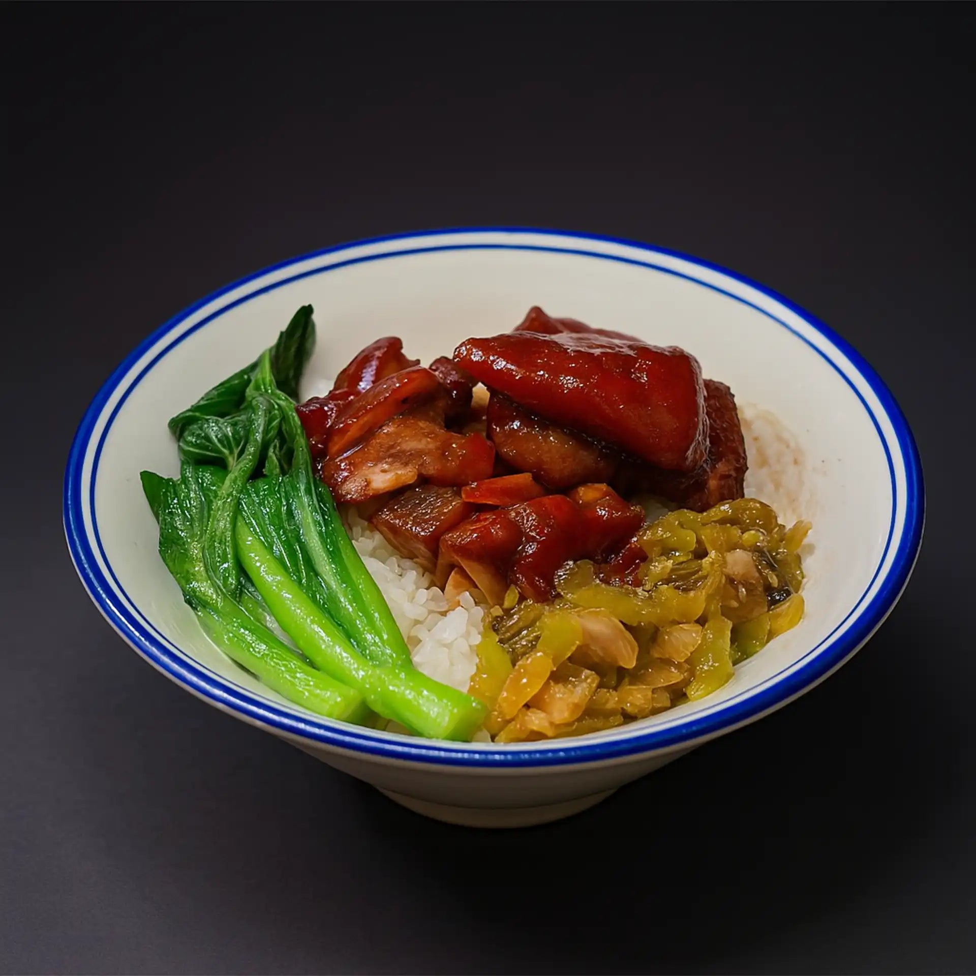 招牌潮汕卤四点金糯猪蹄饭