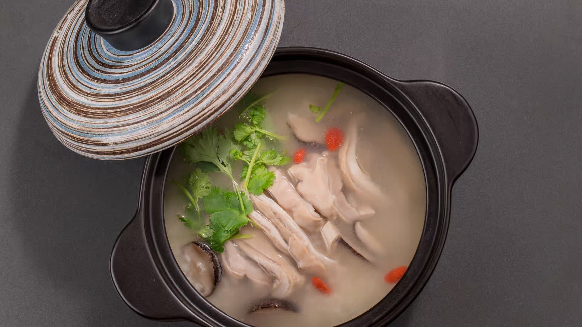 慢火高汤猪肚汤饭