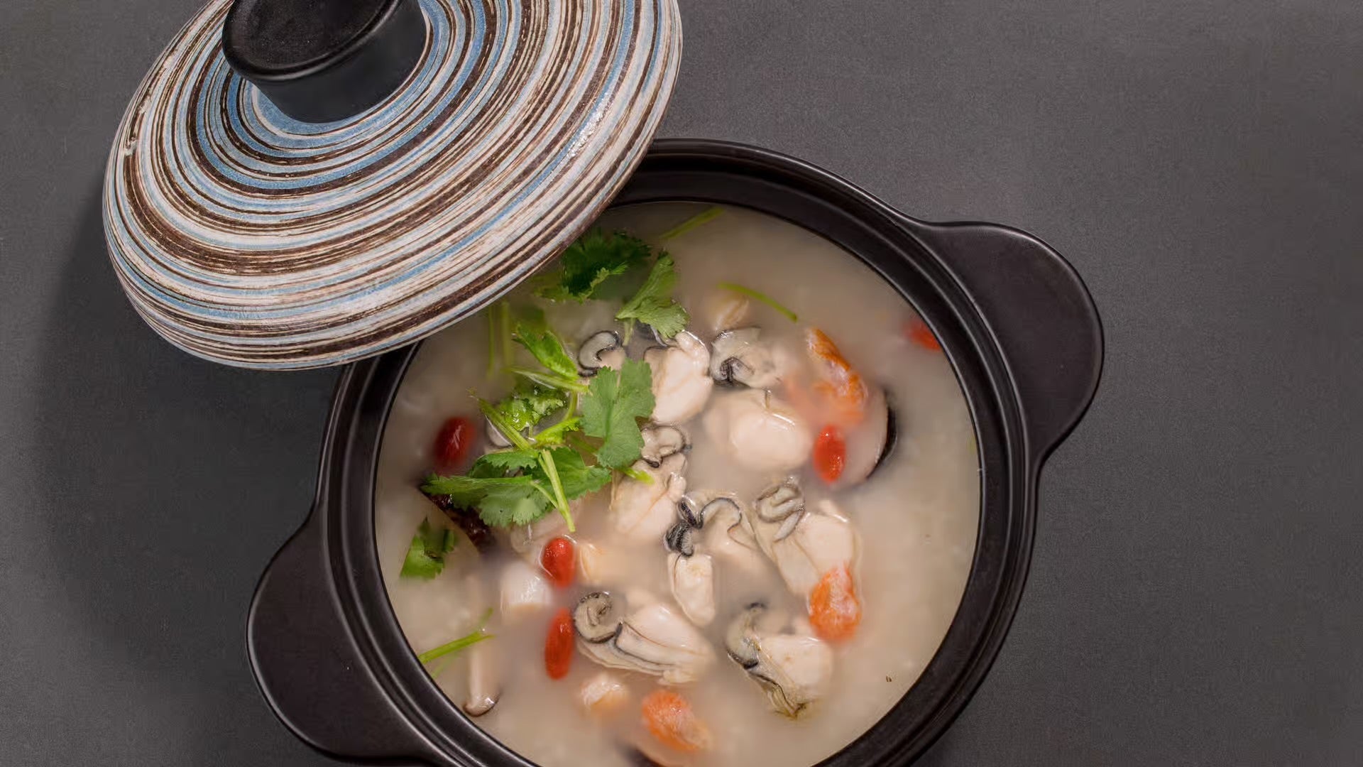 慢火高汤蚝仔汤饭