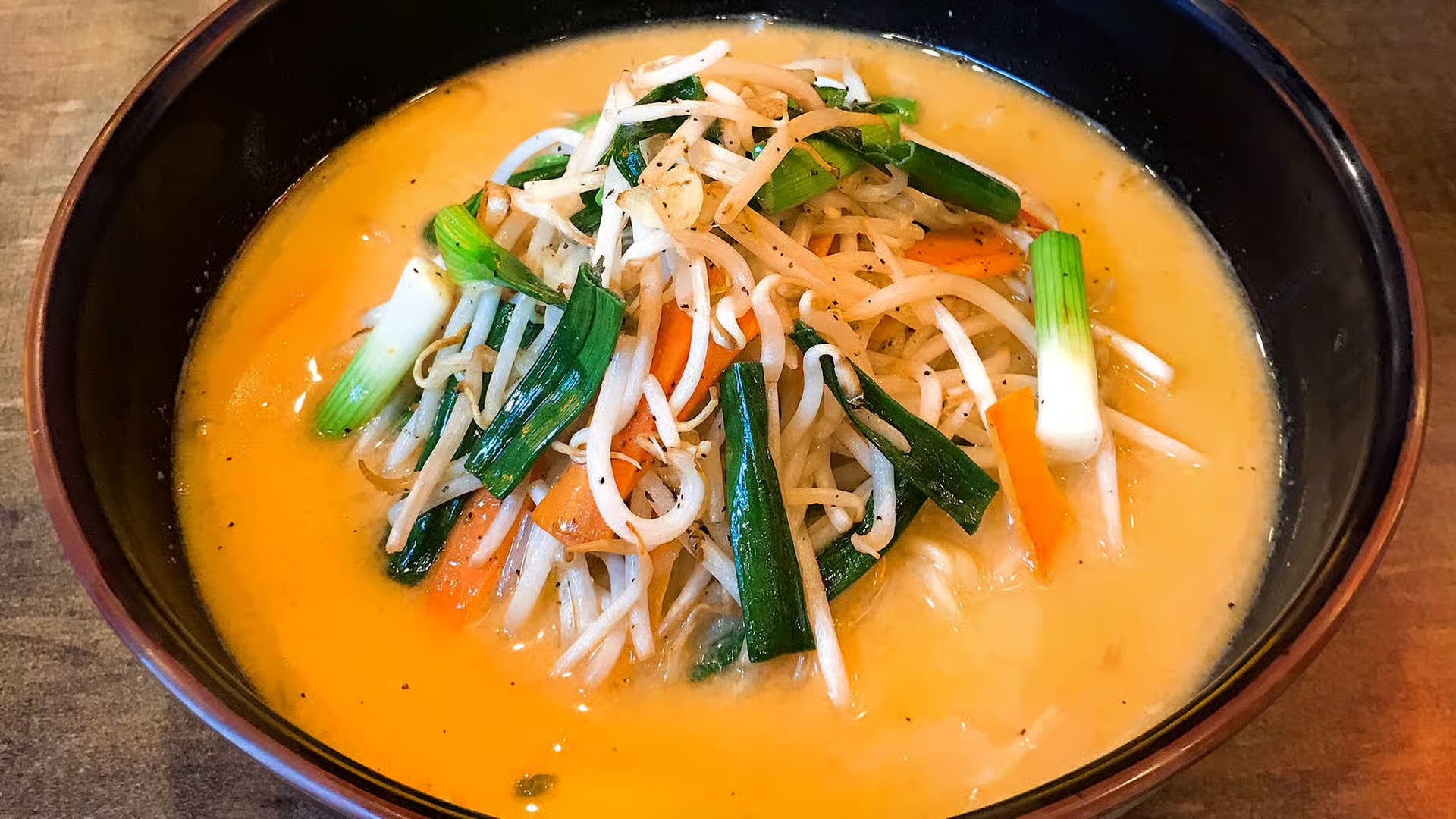 辣味純素芝麻拉麵