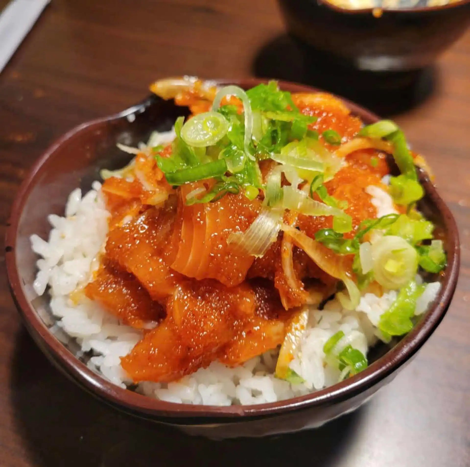 辣味噌拉麵和小戳碗