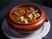 香格里拉松茸汽鍋雞