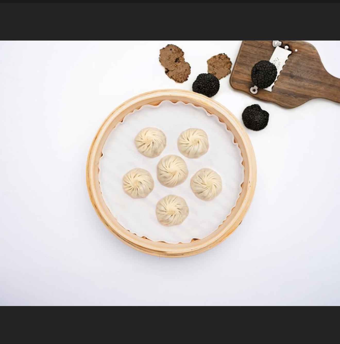 松露黑毛豬肉小籠包 (6)