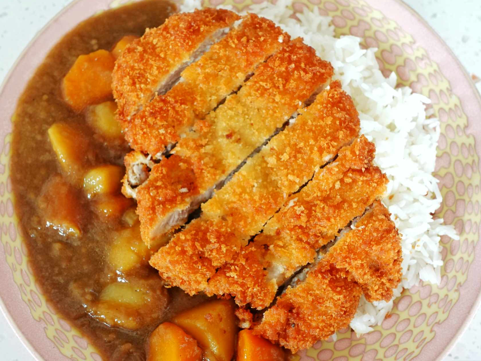 咖哩豬排飯