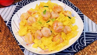 滑蛋炒蝦仁