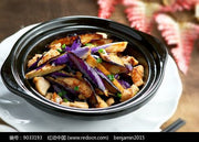 鹹魚雞粒茄子煲