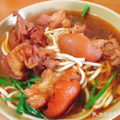 豬手撈蝦子粗麵