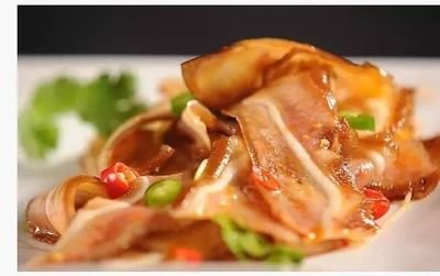 辣味豬耳牛筋餅