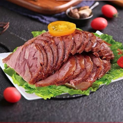 五香滷牛腱（半）