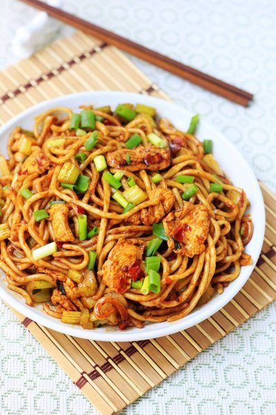 雞肉炒麵