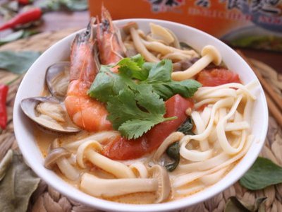 泰式海鮮湯麵